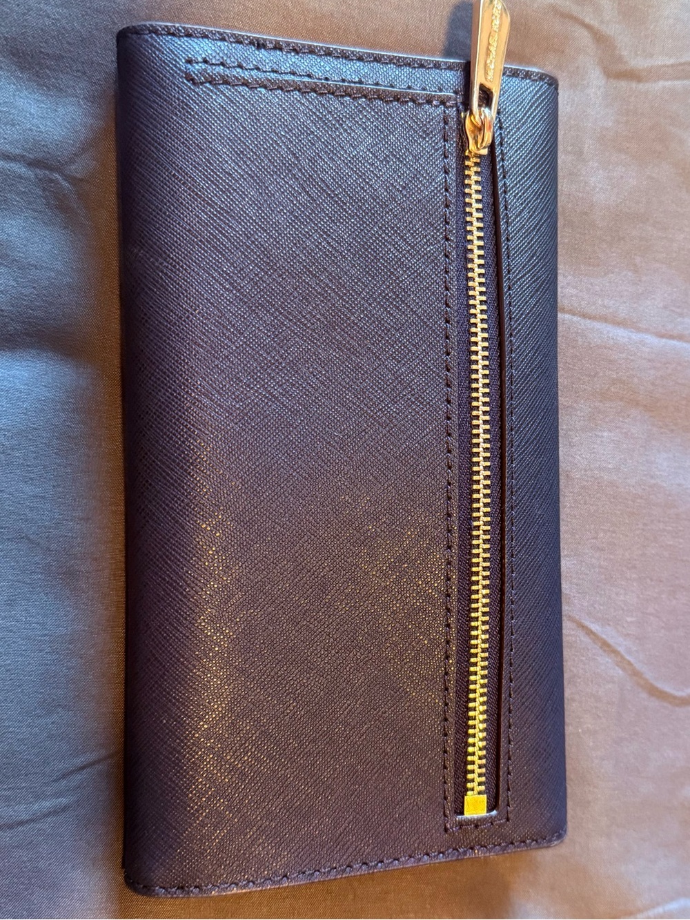 Michael Kors Navy Blue & White Floral Wallet - Picture 2 of 5